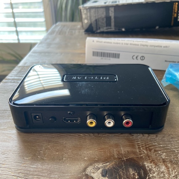 Netgear Push2TV HD Wireless Adapter - Picture 7 of 7